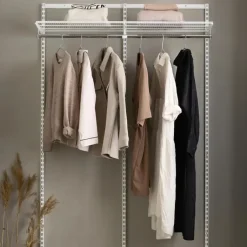 Elfa Säilytyskalusteet<Erityisesti Vaatesailytykseen Soveltuva Aloituspakkaus Sisaltaa Kantokiskon, Riippukiskot, Lankahyllyn Ja Vaatetangon. Helppo Laajentaa Myohemmin