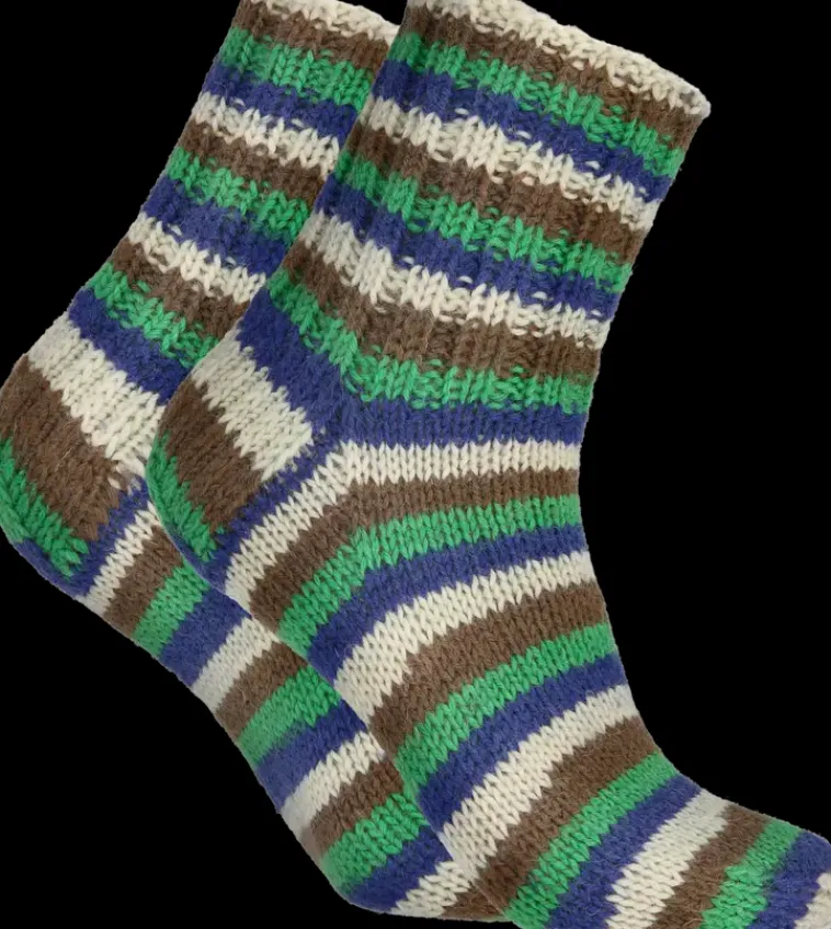 Novita Käsityötarvikkeet>Fazer X Neulelanka 7 Veljesta Karkkiraita Vihreita Kuulia