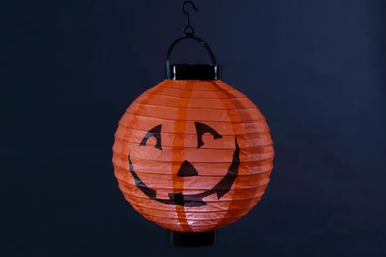 House Sesonkijuhlatarvikkeet>Halloweenlyhty Led-Valoilla