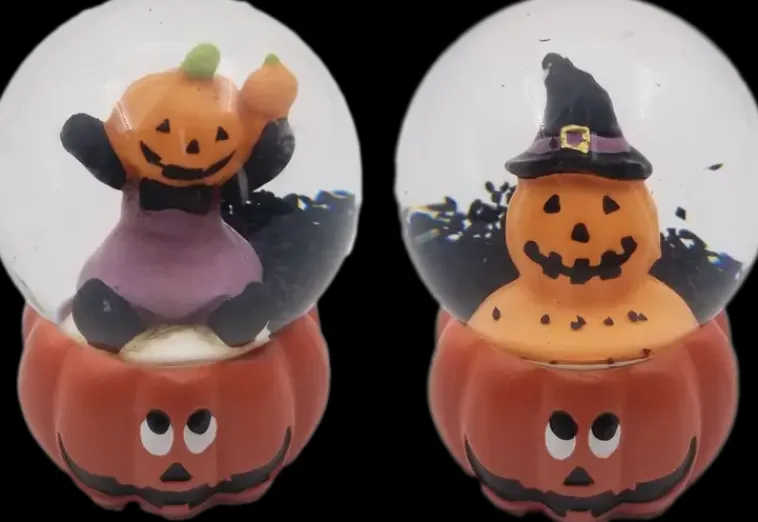 NNX Sesonkijuhlatarvikkeet>Lumisadepallo Pikkukurpitsa 4,5 Cm