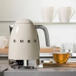 Smeg Kahvi Ja Tee<Kerma Vedenkeitin Lampotilansaadolla Klf04Creu